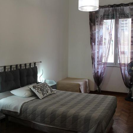La Lanterna Di Angelo Hotell Genua Exteriör bild